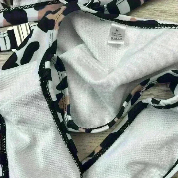 Amazon Cheetah Bikini Set with High Waisted Bottoms Size M - Picture 5 of 5